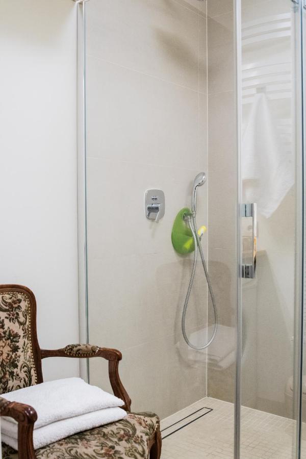 Apartament Next To Old Town Lublin Buitenkant foto